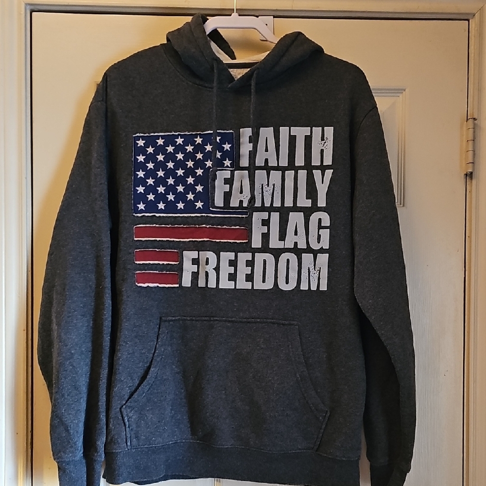 🇱🇷❤️Charcoal Hoodie with Patriotic Design